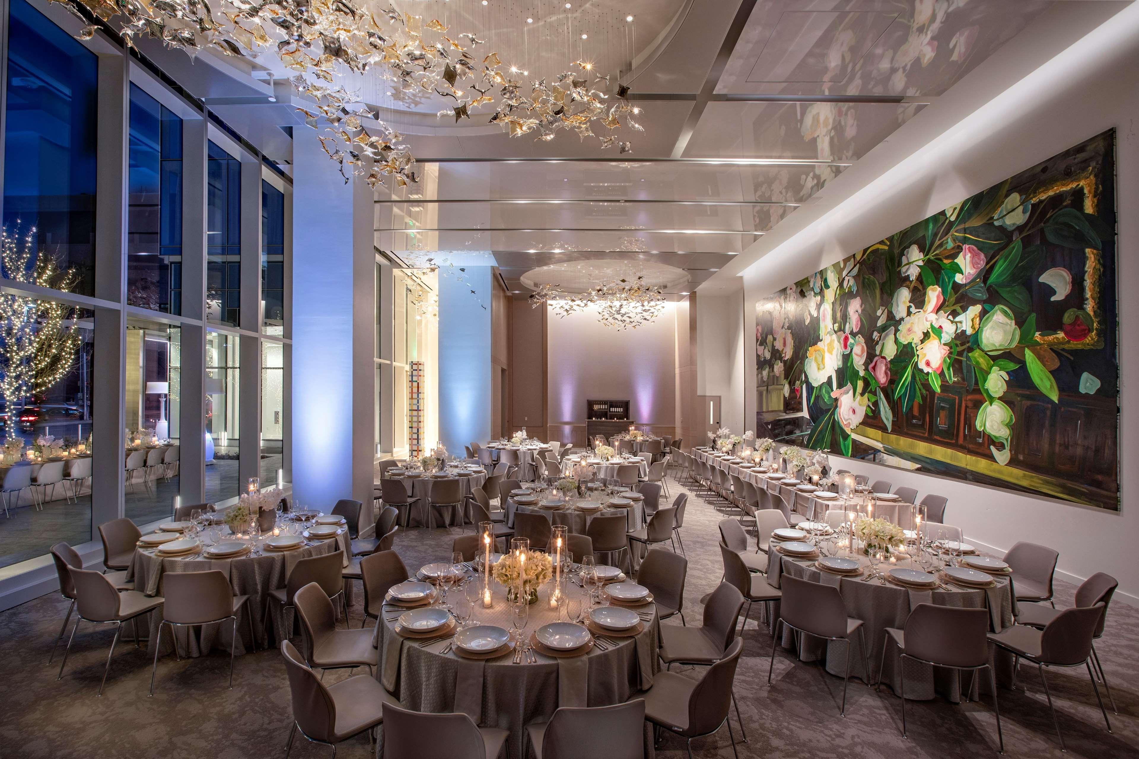 Hall Arts Hotel Dallas, Curio Collection By Hilton Exterior photo