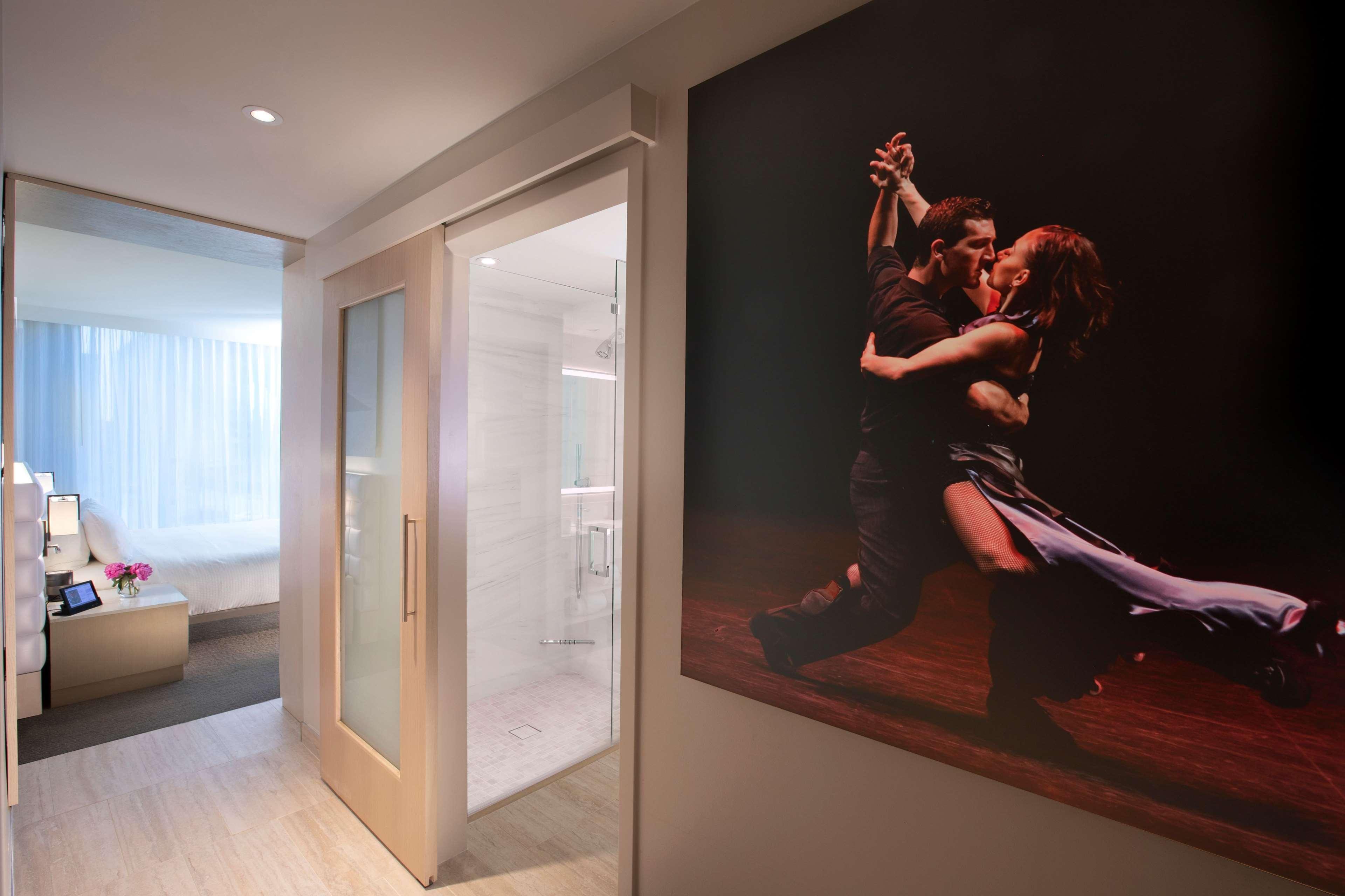 Hall Arts Hotel Dallas, Curio Collection By Hilton Exterior photo