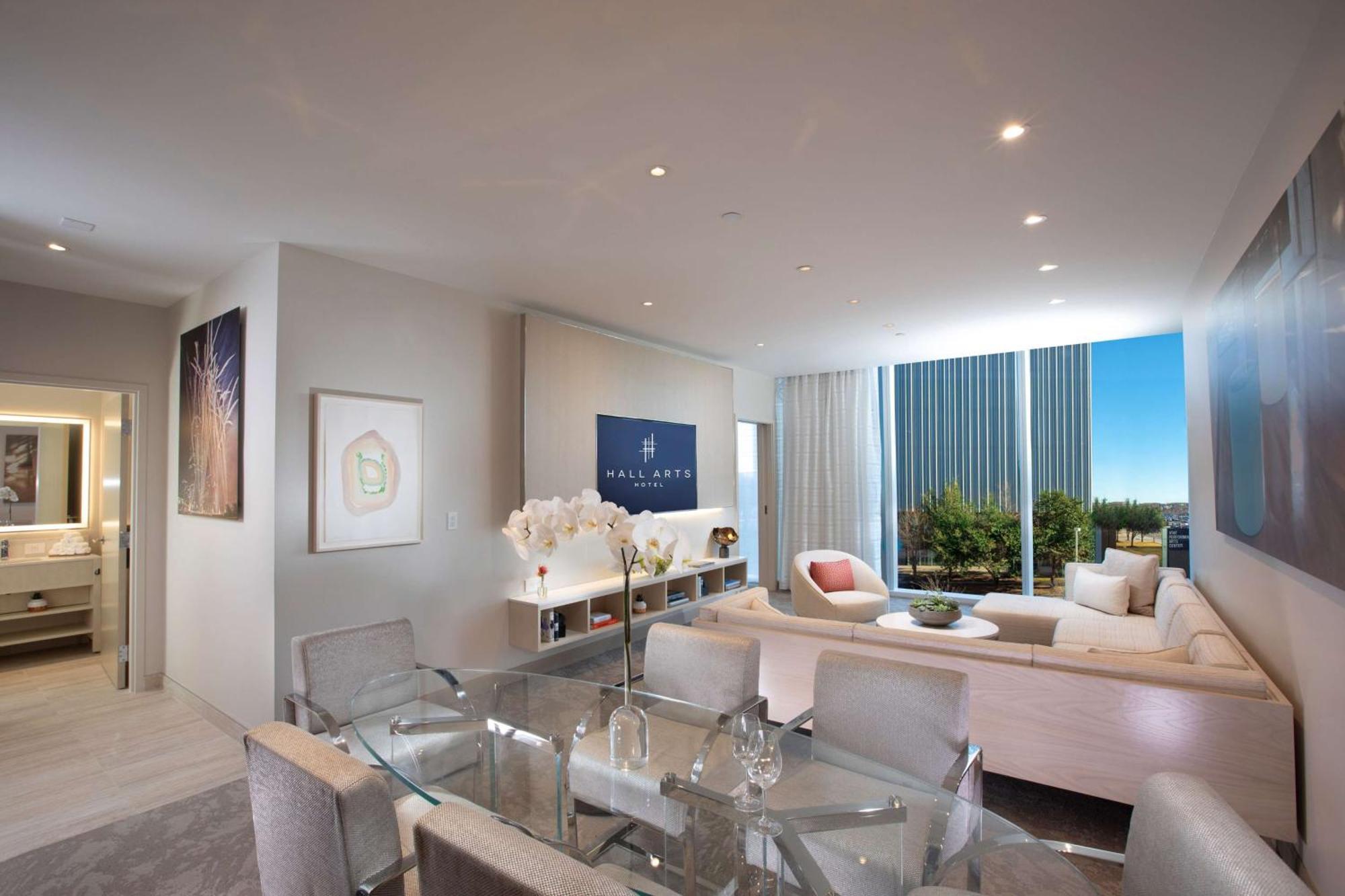 Hall Arts Hotel Dallas, Curio Collection By Hilton Exterior photo